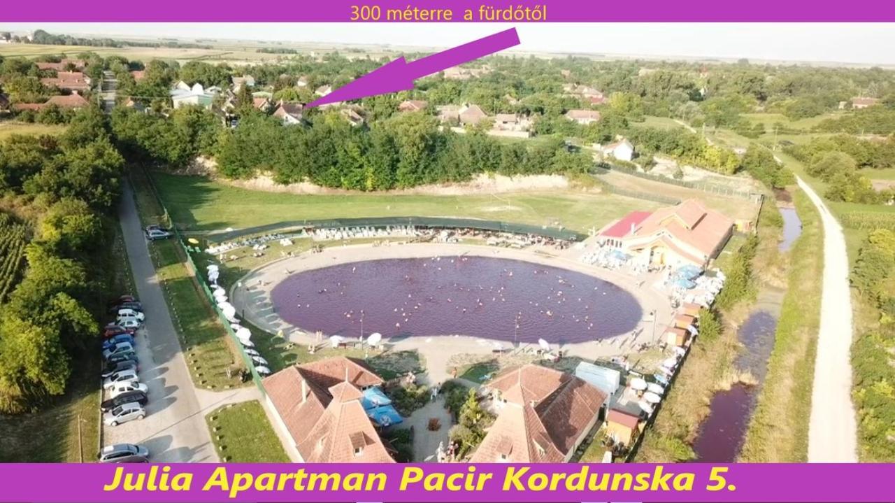 Julia Apartman Pacir Exterior photo